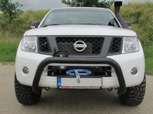 Nissan Navara pushbar bullbar rollbar lier superwinch hidden winch snorkel verhogen laadbak