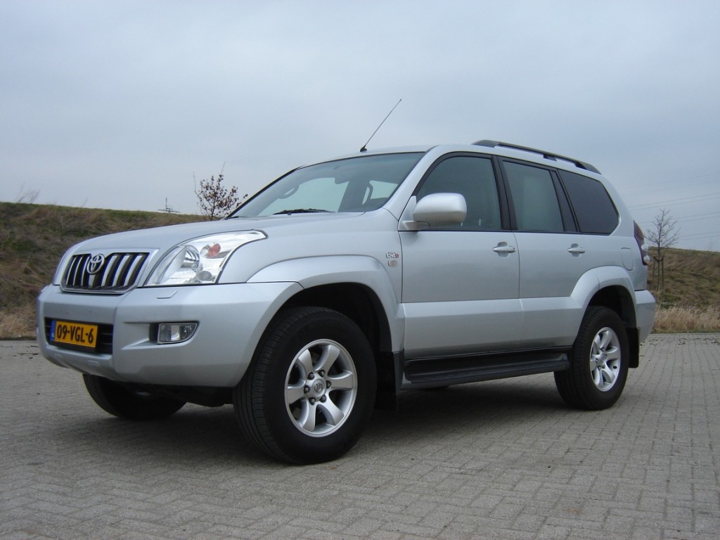 Toyota Landcruiser 120 grijs kenteken