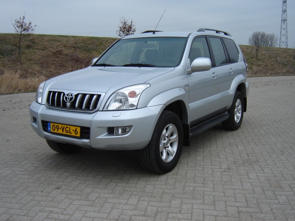 Toyota Landcruiser 120 grijs kenteken