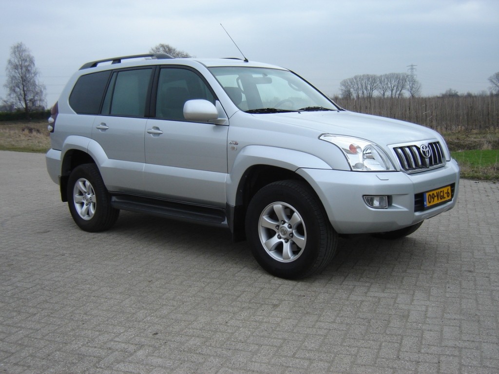 Toyota Landcruiser 120 grijs kenteken