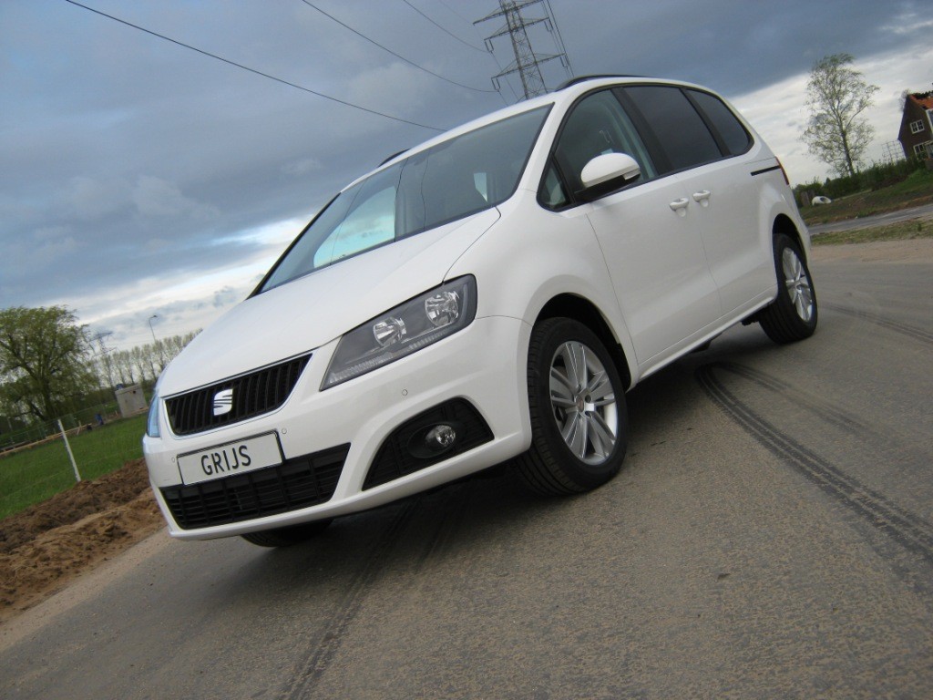 Seat Alhambra grijs kenteken