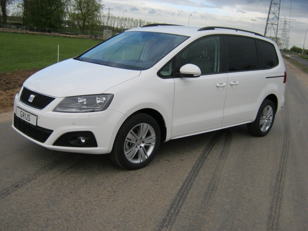 Seat Alhambra grijs kenteken