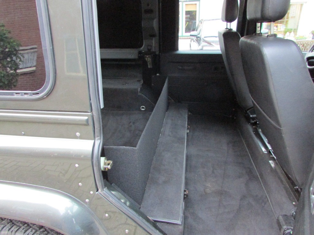 Landrover Defender grijs kenteken