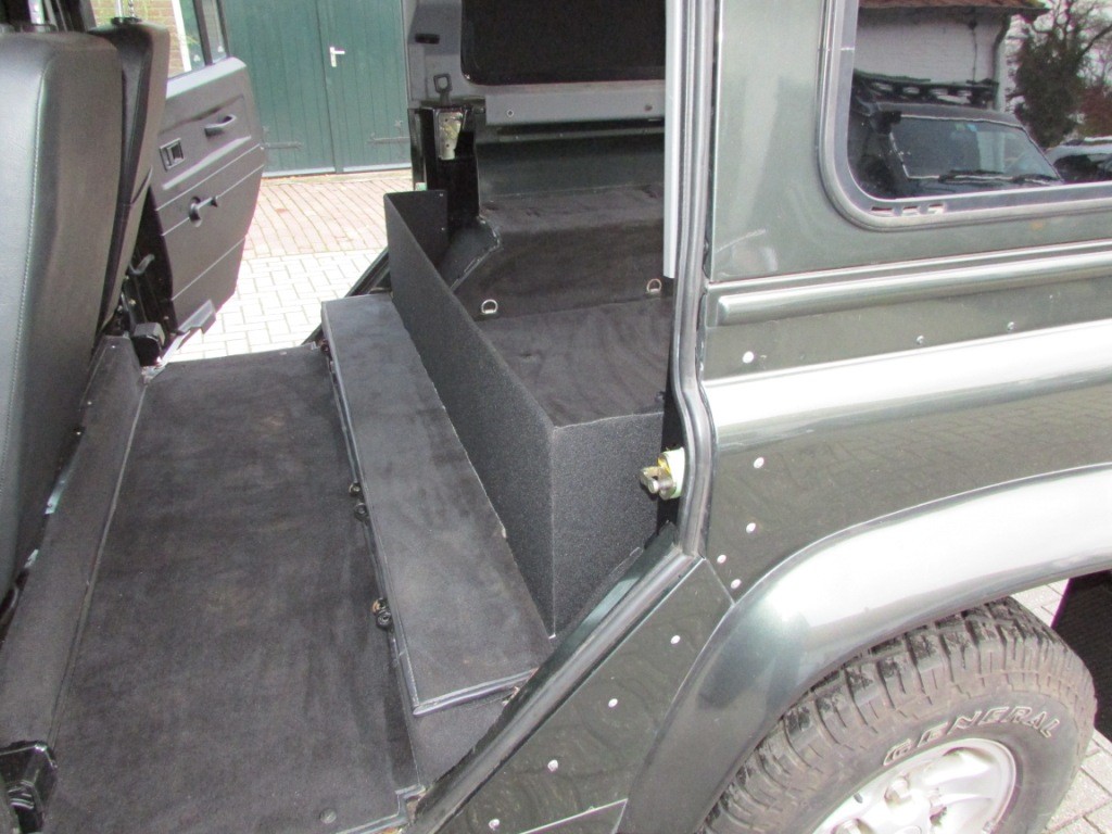 Landrover Defender grijs kenteken