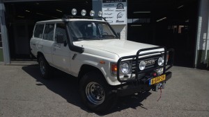 Toyota FJ60 Travel