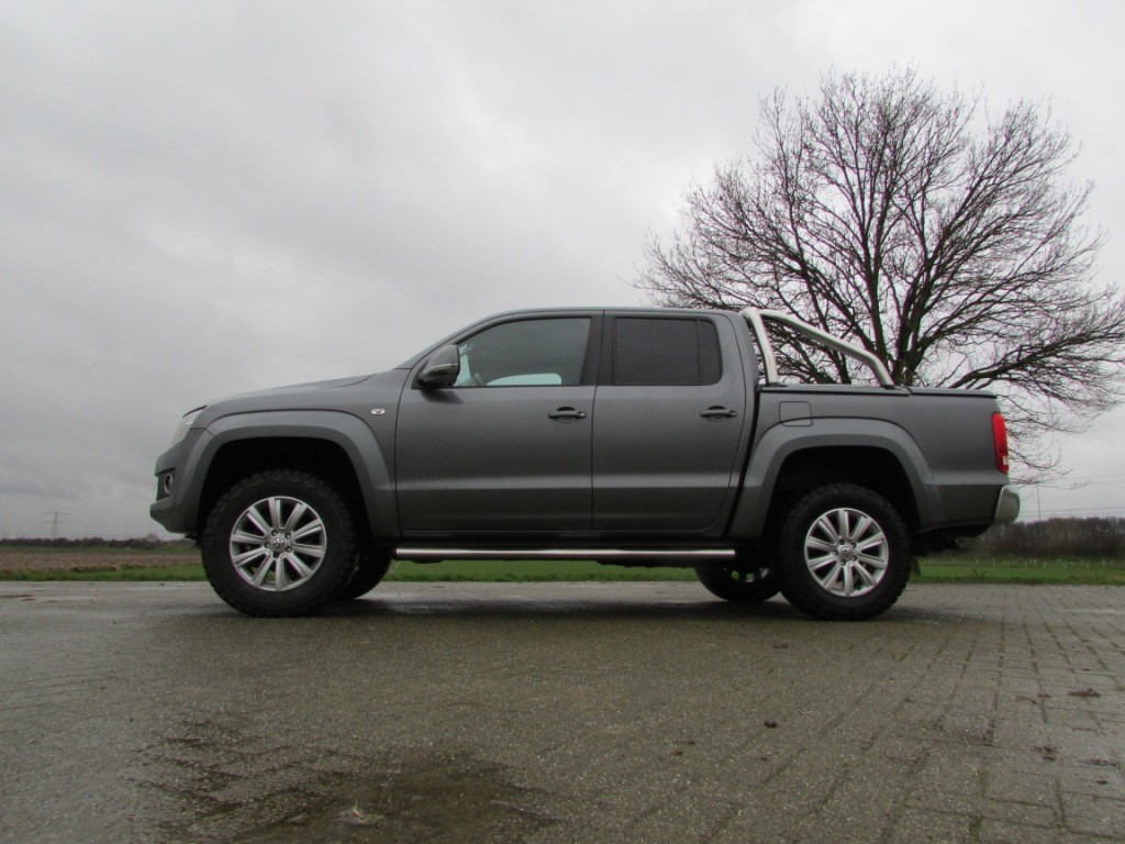 VW Amarok Saris Special