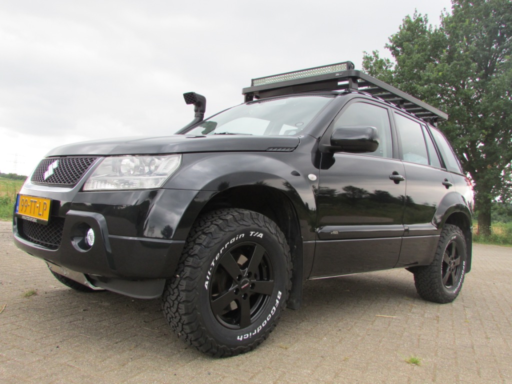 Suzuki Grand Vitara Offroad Edition Saris4x4